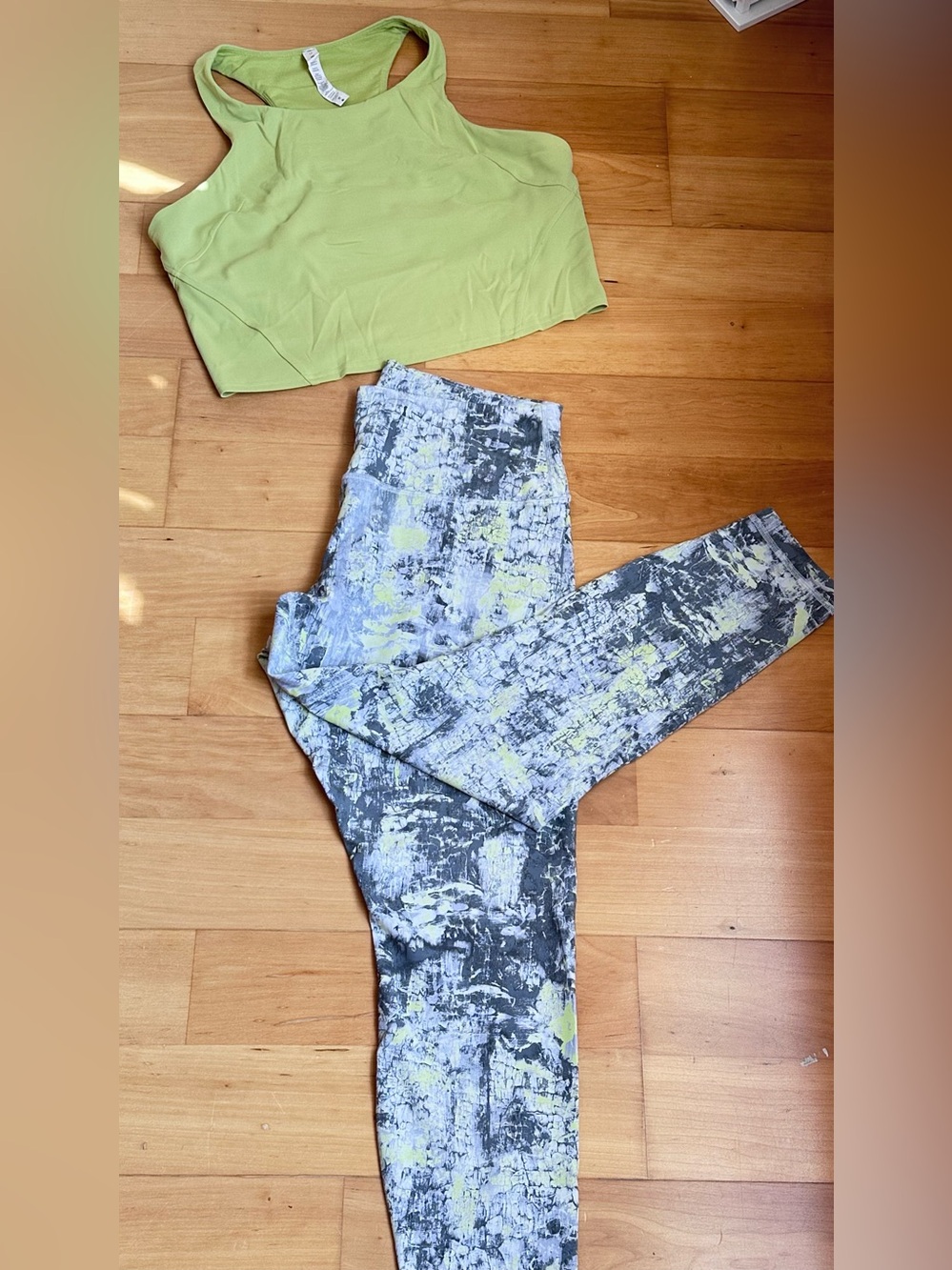 Lululemon size 14 Matching Set Lime Green Crop Tank + Printed High-Rise Leggings